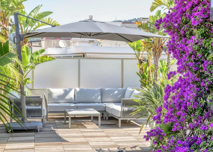 Daire -clr- Stunning With Terrace *
