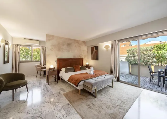 Daire -clr- Stunning With Terrace Cannes